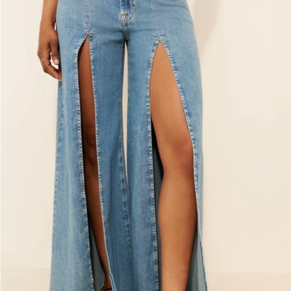 7 For All Mankind Willow Light Blue High-Slit Wide Leg Jeans